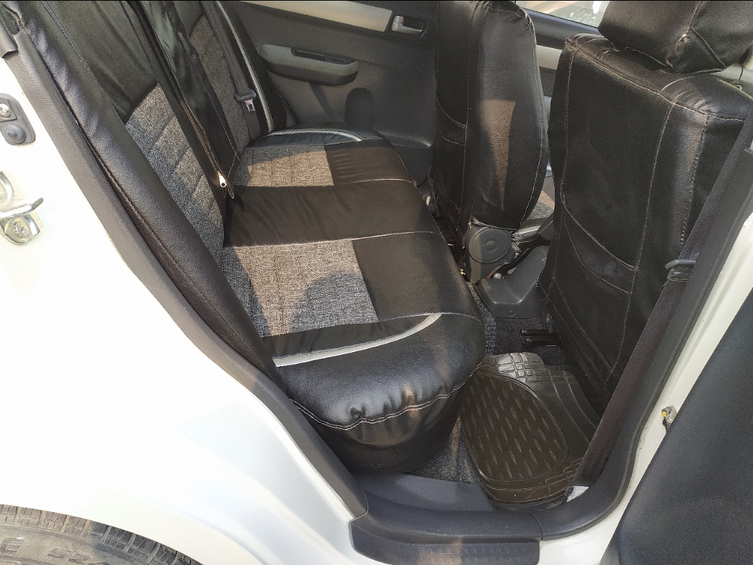 Used Maruti Suzuki Swift Dzire VXI in New Delhi 2011 model, India at