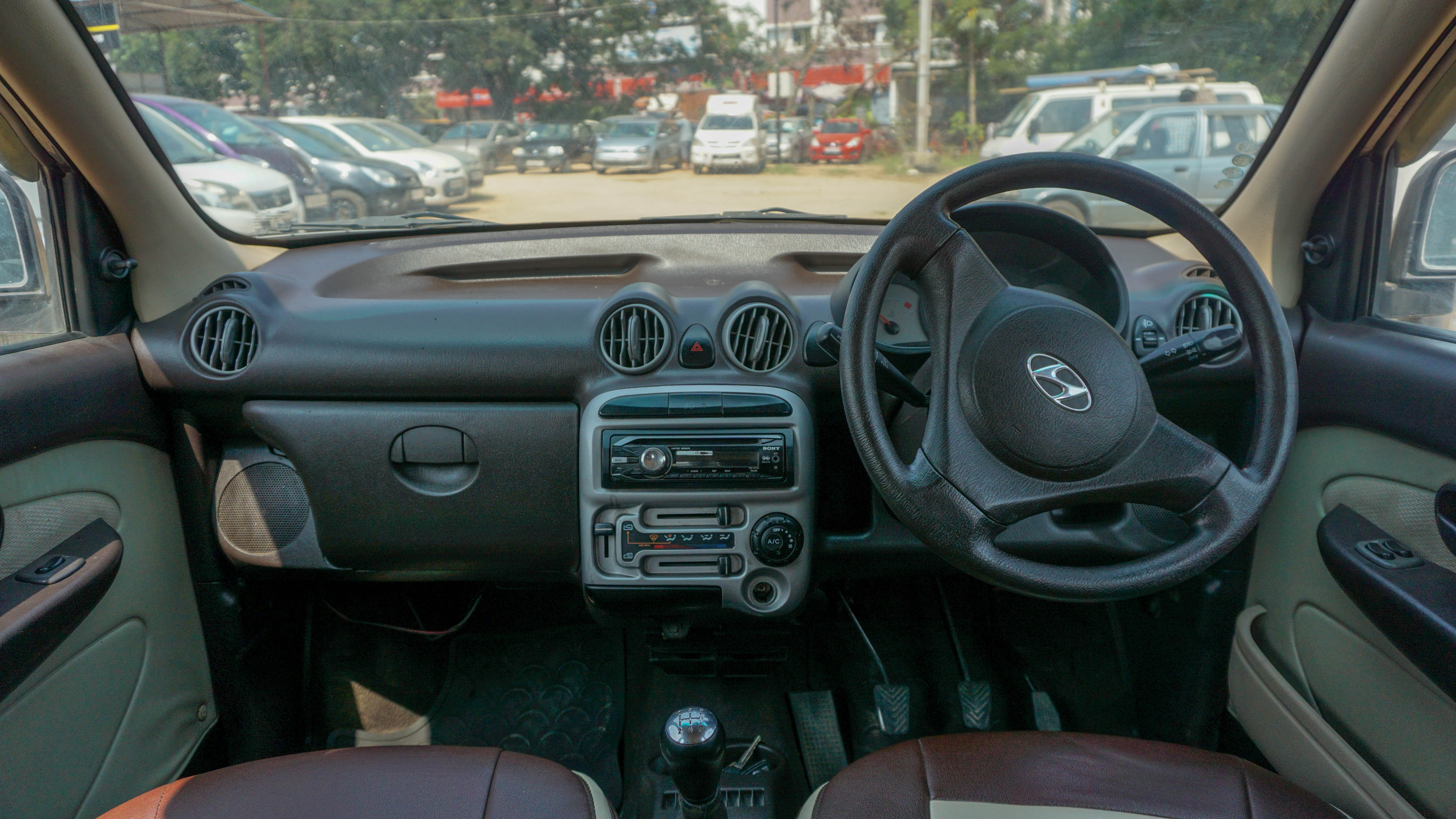 Used Hyundai Santro Xing GLS in Hyderabad 2010 model, India at Best Price.