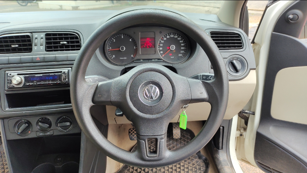 polo 1.2 trendline 2011