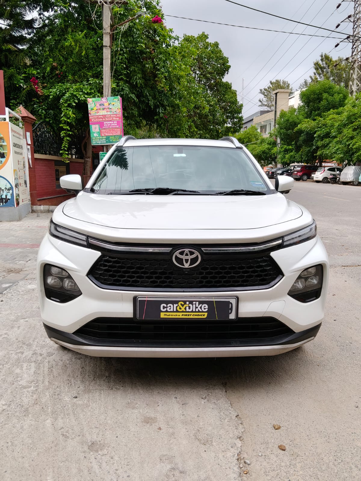 2025 Toyota Urban Cruiser Hyryder V MT 2WD NEODRIVE