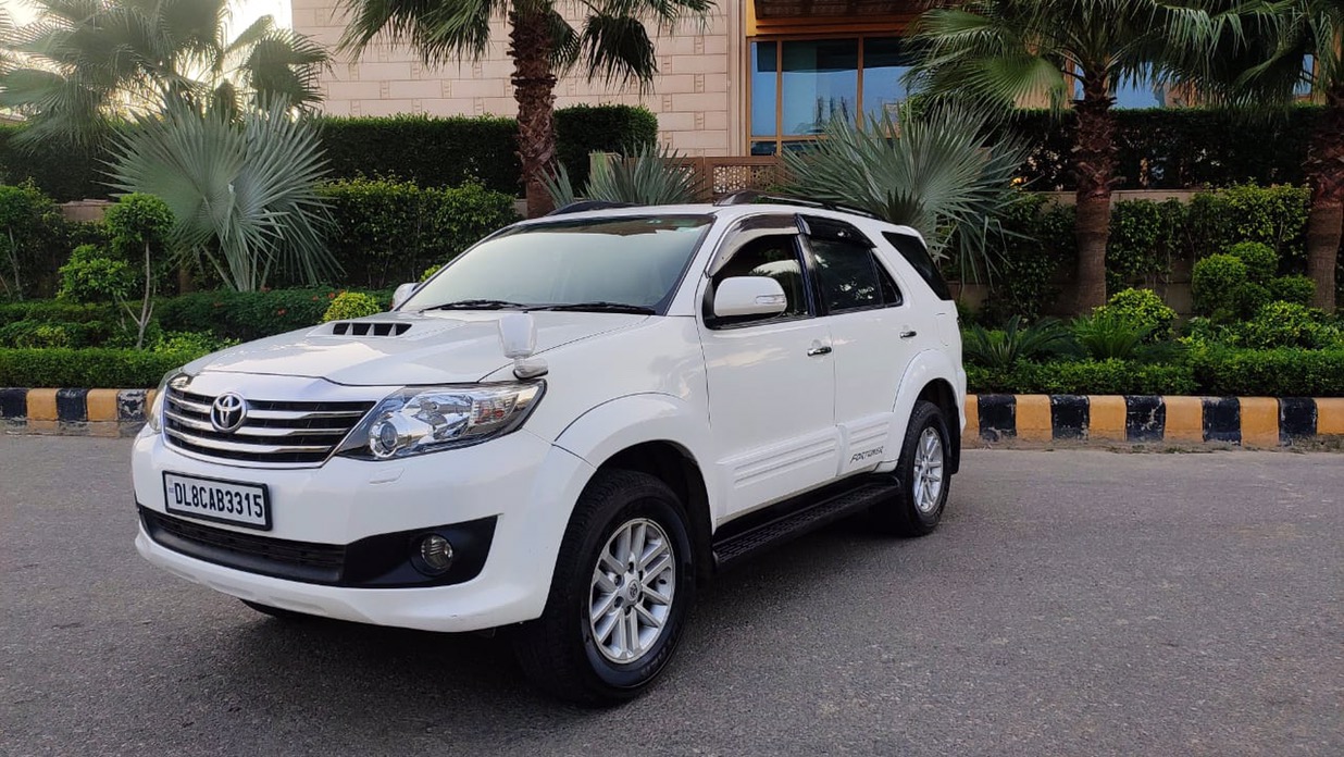 Toyota fortuner обзор