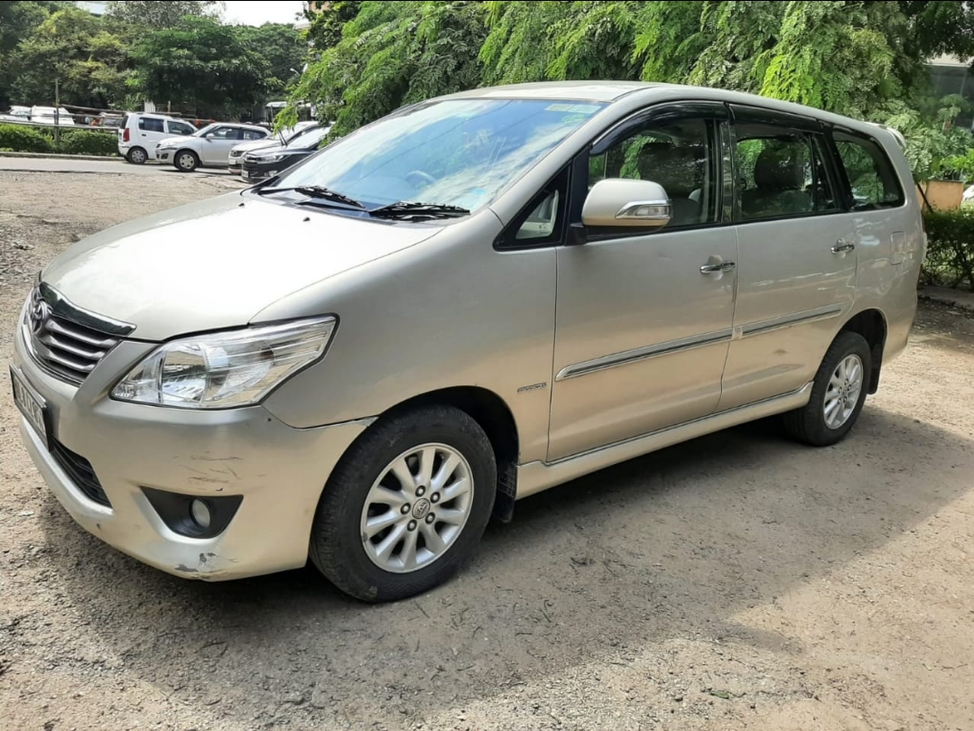 2013 Toyota Innova 2.5 V