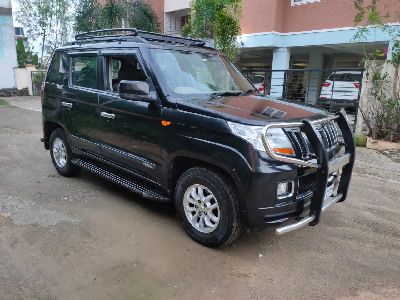 Used 2016 Mahindra TUV300